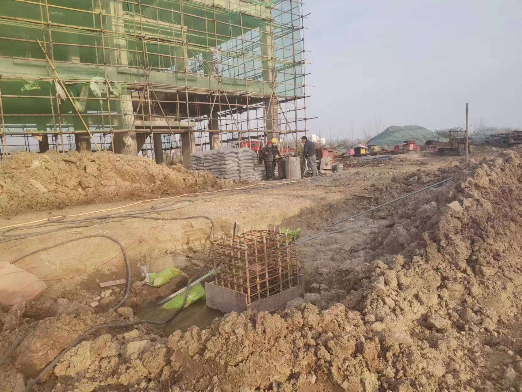 坡心镇当桥梁出现裂缝的时候应该及时加固修补